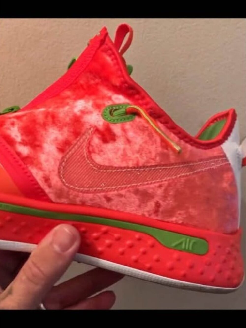 2020 Nike PG4 “Christmas” High Demand Shoe